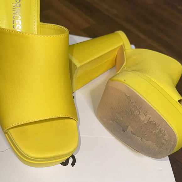 Yellow Heels - Picture 2 of 4